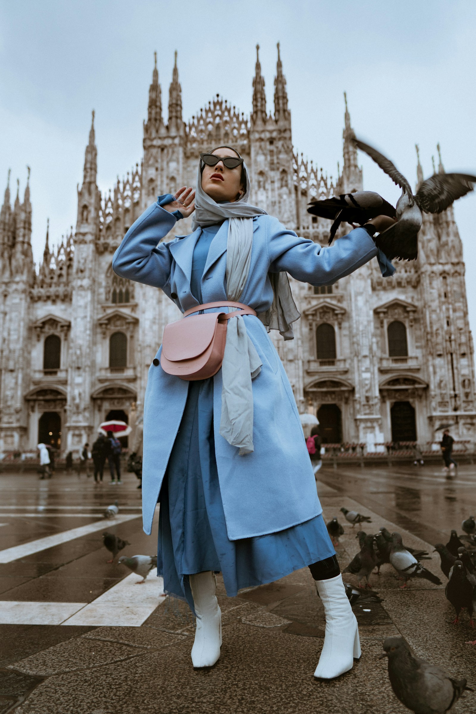 Model wearing a sculptural MIRAG3 silhouette